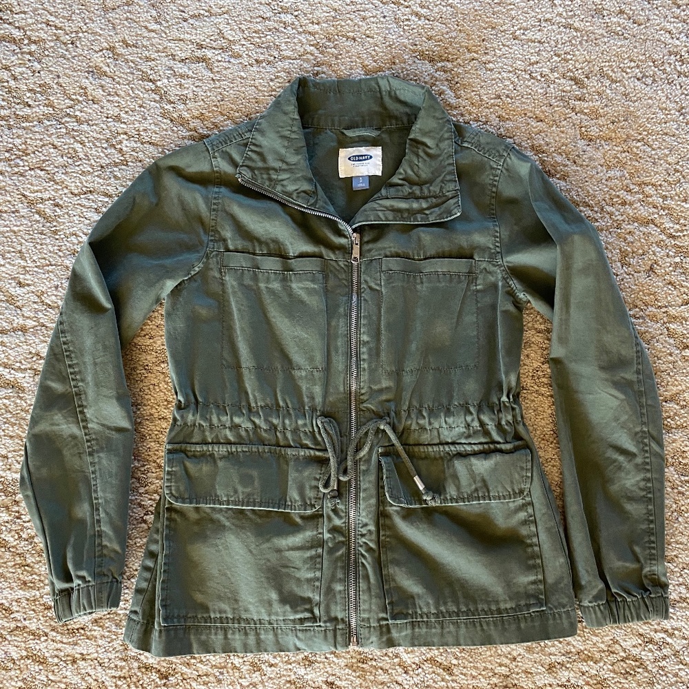 Old Navy Women’s/Juniors Utility Jacket with pockets and drawstring, Small